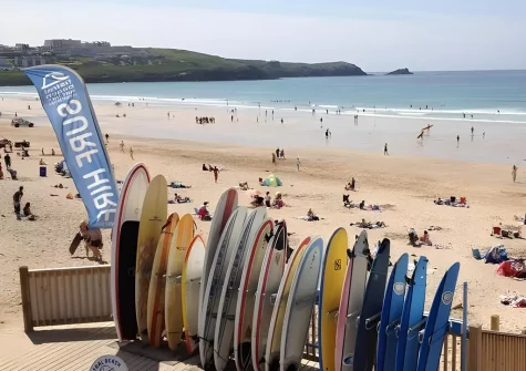 Islas Surfhouse is just steps away from stunning Fistral Beach