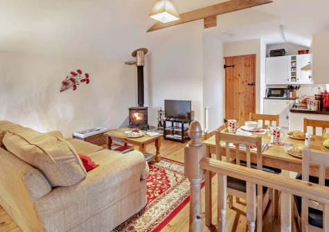 The living & dining area at Ivy Cottage at Banns Farm, St Buryan