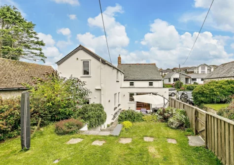 The enclosed rear garden at Ivy Crag, Polruan