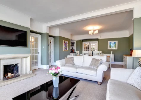 The living area at Ivydene, Looe
