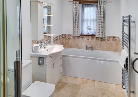 The bathroom at Jacks Barn, Welcombe