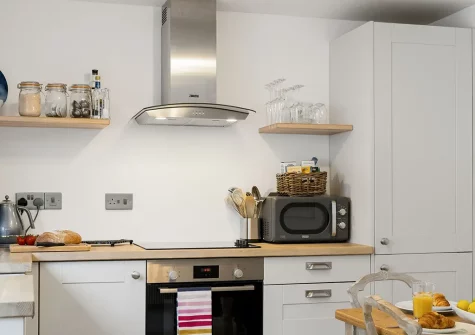 The kitchen at Jade Cottage, St Agnes