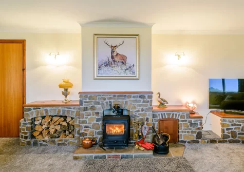 The living room at Jarosa, Langtree