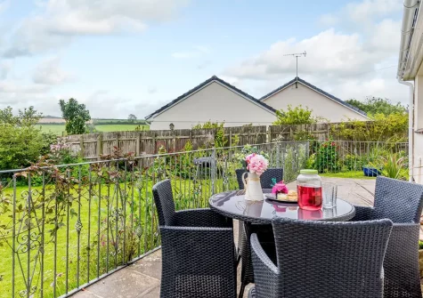 The patio & alfresco dining area at Jarosa, Langtree