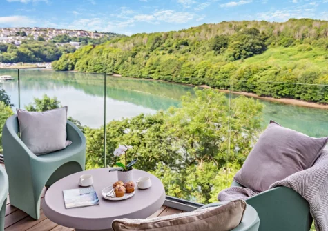 The balcony & outdoor sitting area at Jasmine, Looe