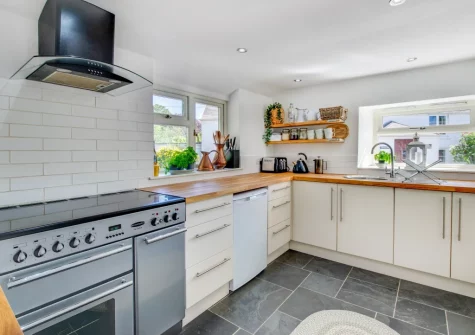 The kitchen at Jobs Cottage, Carleen