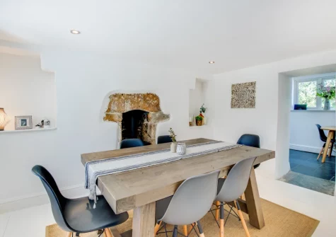 The dining room at Jobs Cottage, Carleen