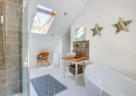 The bathroom at Jobs Cottage, Carleen