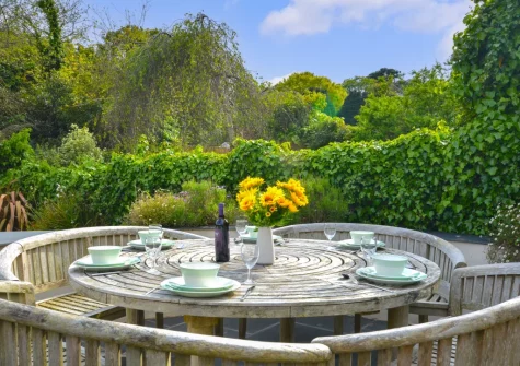 The patio, barbecue & alfresco dining area at Jwala, Padstow