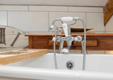 Bedroom #1 en-suite bathroom at Karenza, Fowey