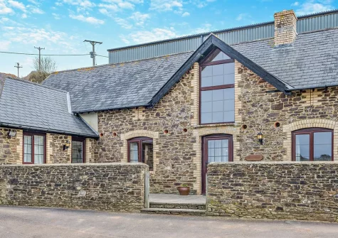 Stay at Keepings, Spirewell Farm to enjoy the best of both coast and countryside