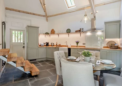 The kitchen & dining area at Kelly Mill Cottage, Lifton