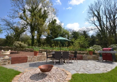 The shared patio, barbecue & alfresco dining area at Kempthornes, Ugborough