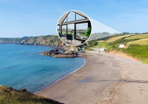 Kennack Heights is a sectacular penthouse apartment boasting breathtaking sea views