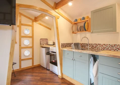 The open-plan kitchen at Kessenyans Studio, Goonhavern