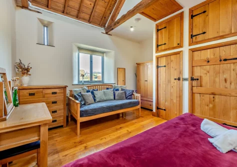 The bedroom at Kingfisher Barn Lakes, St Giles-on-the-Heath