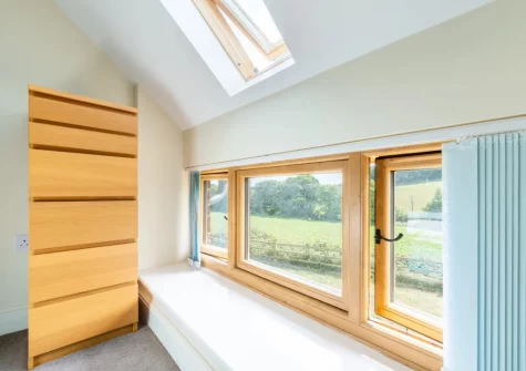 Bedroom #1 at Kingfisher Cottage, Coldridge