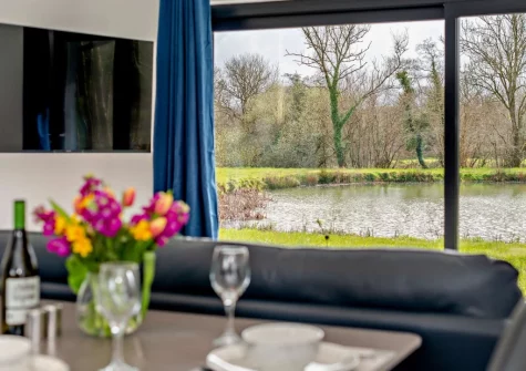 Kingfishers Retreat enjoys superb views over the private lake & countryside