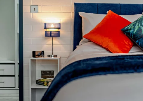 Bedroom #1 at Kingfishers Retreat, Hopworthy