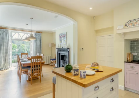 The kitchen & dining room at Kits House at Mixtow Creek, Lanteglos