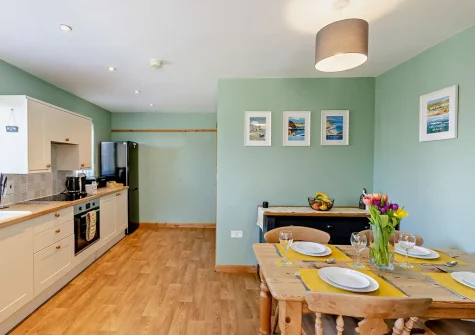 The kitchen & dining area at Klys Cottage, Bude