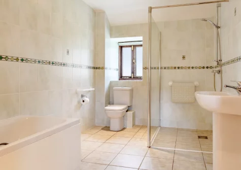 The bathroom at Knights Cottage, Lamorna