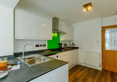 The kitchen at Knot House, Bude