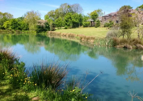 The picturesque lake at Lamerton Barn, Holsworthy
