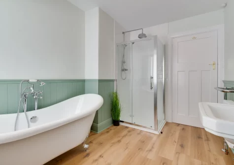 The second floor bathroom at Lamorna, Looe