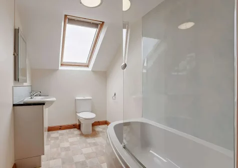 The bathroom at Lane Barton Stables, Woolfardisworthy