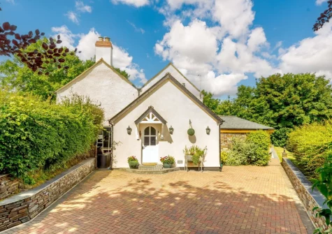 Langdon House is a truly rural retreat, with plenty of walks & trails to to enjoy