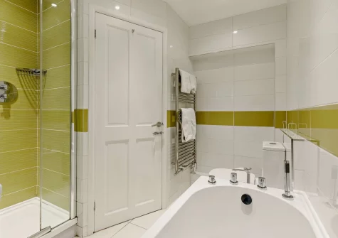 The bathroom at Lantern Loft, St Ives