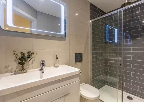 Bedroom #1 en-suite shower room at Lantern View, Ilfracombe