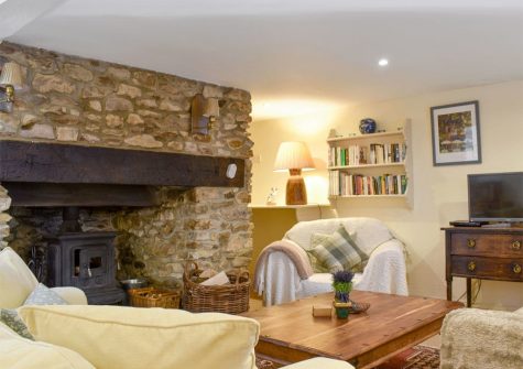 The living area at Lavender Cottage, Snodwell Farm, Cotleigh