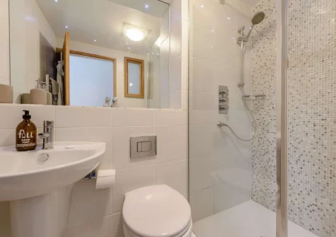 The shower room at Leadengate Fields, Croyde