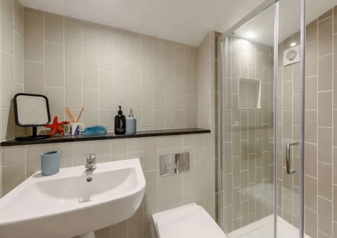 The second shower room at Leadengate Fields, Croyde