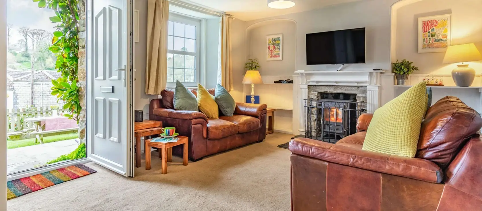 Lerryn Cottage, Lostwithiel is a charming four-bedroom retreat in one of Cornwall's most desirable riverside villages. Enjoy stunning river views, a private hot tub, & elegant interiors with modern comforts, perfectly positioned to explore Cornwall.