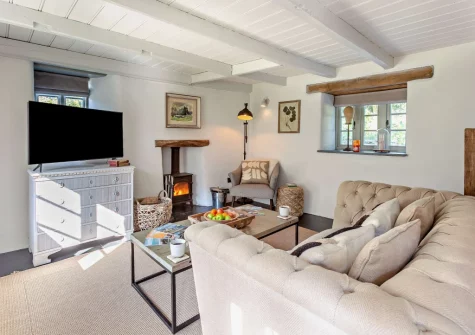 The living area at Lilyville at Higher Treyone, Hessenford
