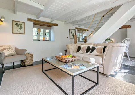 The living area at Lilyville at Higher Treyone, Hessenford