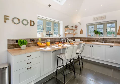 The kitchen at Lilyville at Higher Treyone, Hessenford
