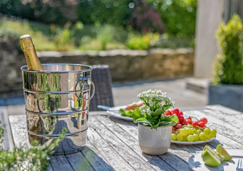 The patio & alfresco dining area at Lilyville at Higher Treyone, Hessenford
