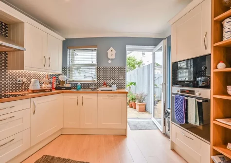 The kitchen at Lisburne Place, Torquay
