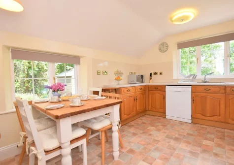 The kitchen & dining area at Little Broadhams, South Knighton