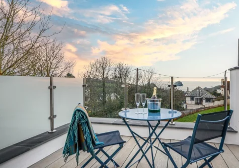 The first floor balcony & outdoor sitting area at Little Eddy, Wembury