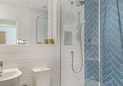 The shower room at Little Egret View, Newquay