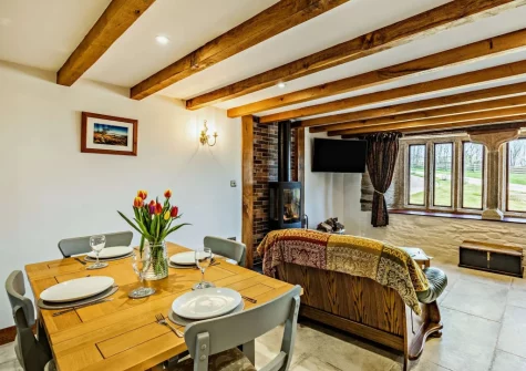 The dining area at Little Landlake, South Petherwin