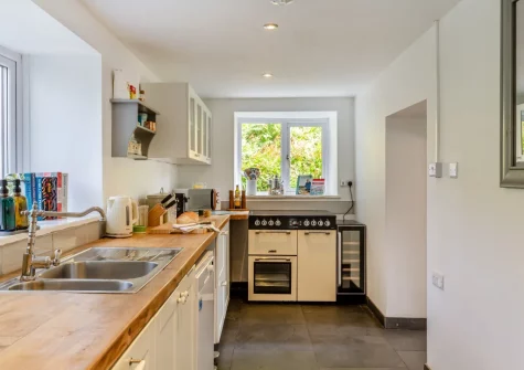 The kitchen at Little Lower Pengelly, Blisland