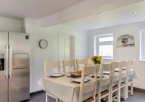 The dining area at Little Lower Pengelly, Blisland