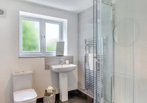 The shower room at Little Lower Pengelly, Blisland