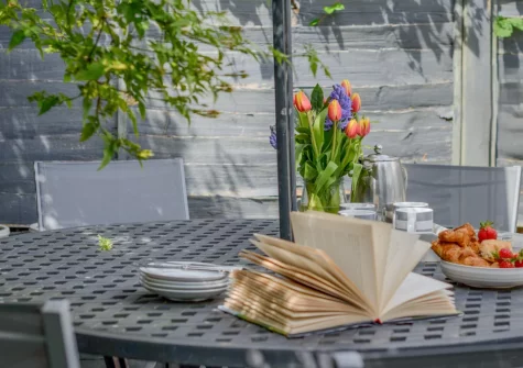 The patio & alfresco dining area at Little New Street, Padstow